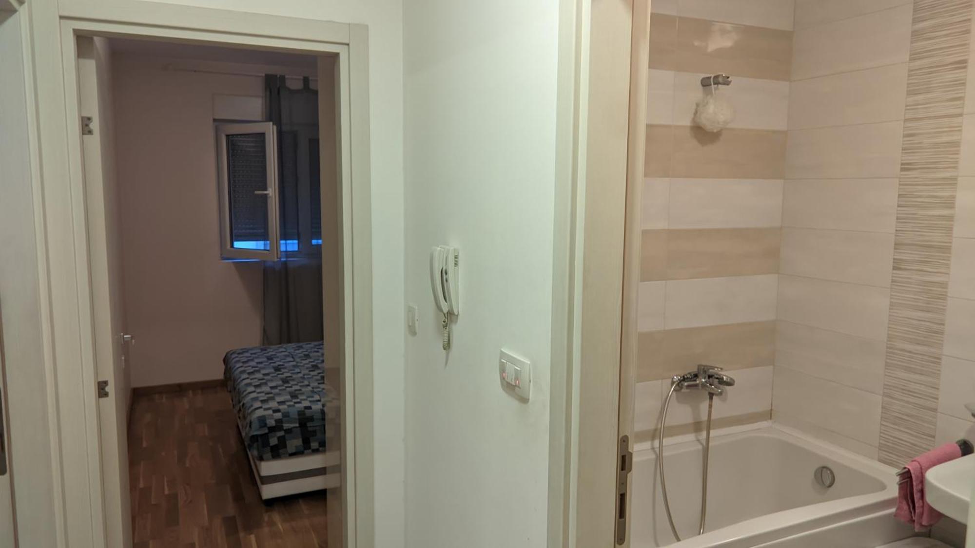 Guest House Mikeli Podgorica Exterior foto